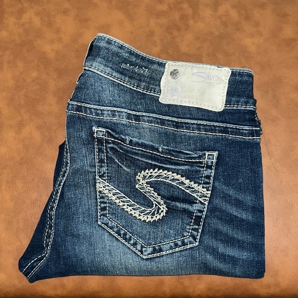 Silver Jeans Tuesday Low Capri Size 29-SOLD NOT FOR SALE - Picture 3 of 16
